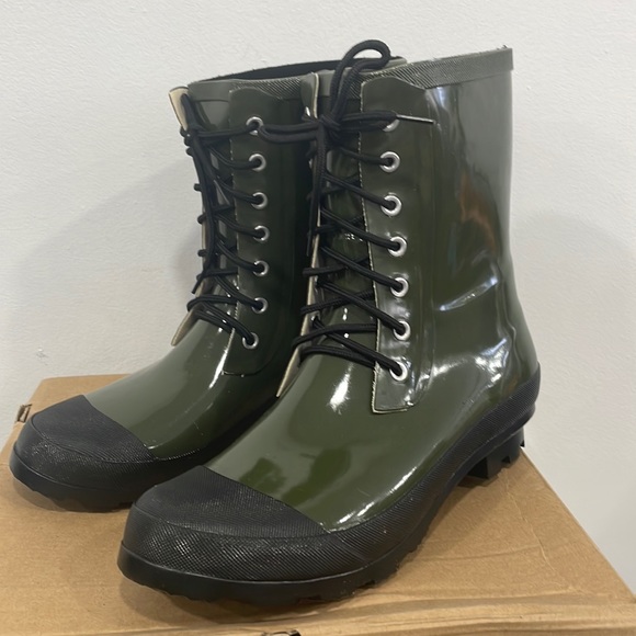 Huge Sale 🎉🎉🎉 Women's boots Olive Color Size : 9 BNIB - Picture 1 of 7